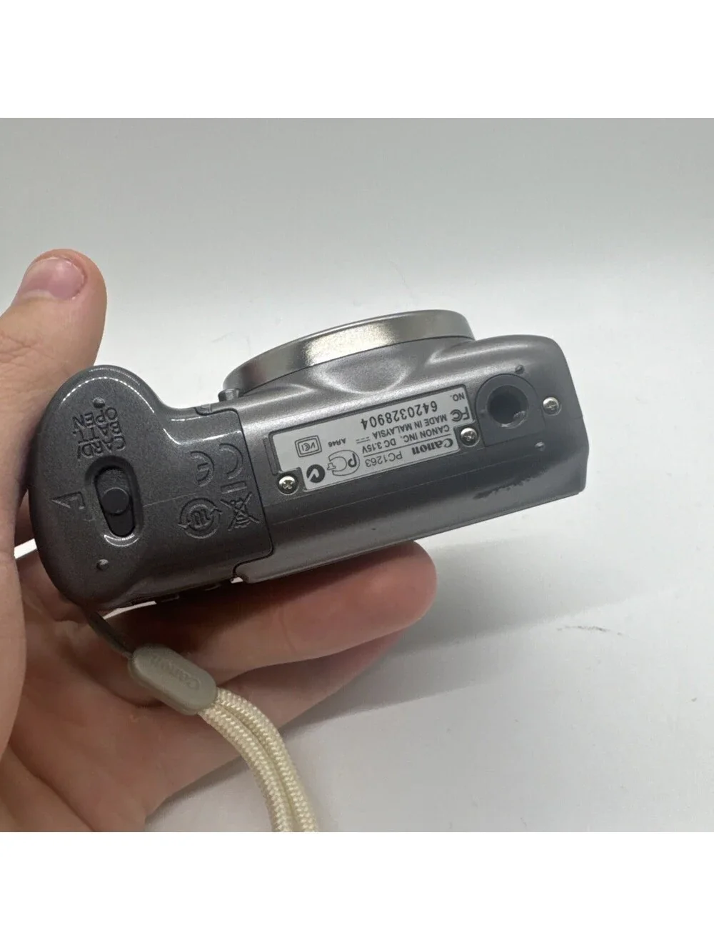 Canon PowerShot A590 IS 8.0MP Digital Camera Fully Tested & Works W/ SD Card